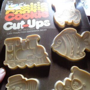 Vintage Cookie Cutters, Lot Of 4 New Sealed On Card By HUTZLER 1981